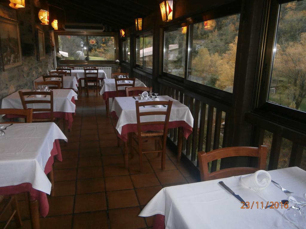 Hostal El Forn Beget Luaran gambar