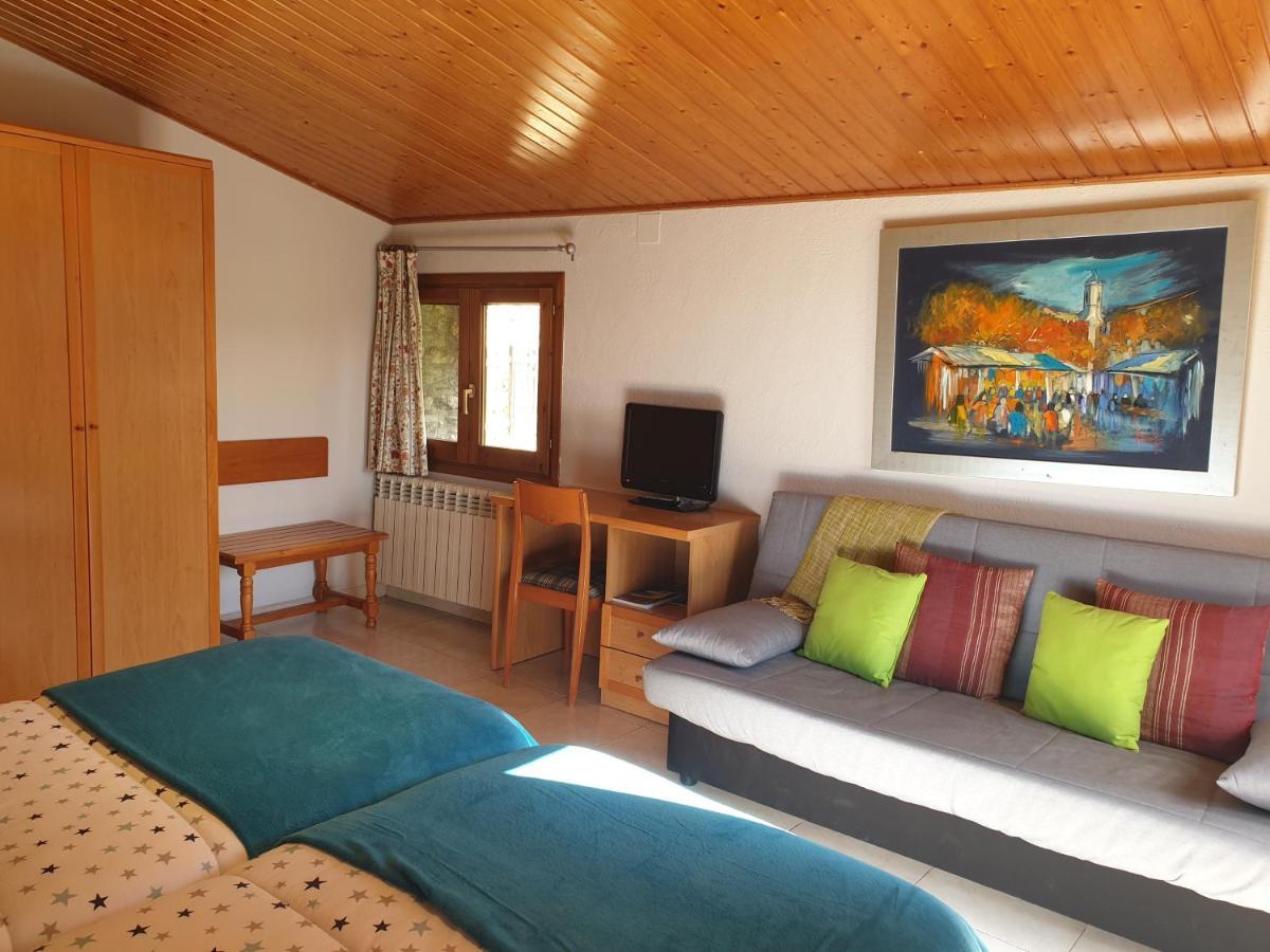 Hostal El Forn Beget Luaran gambar